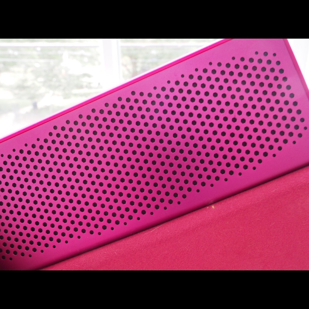 Pink speaker